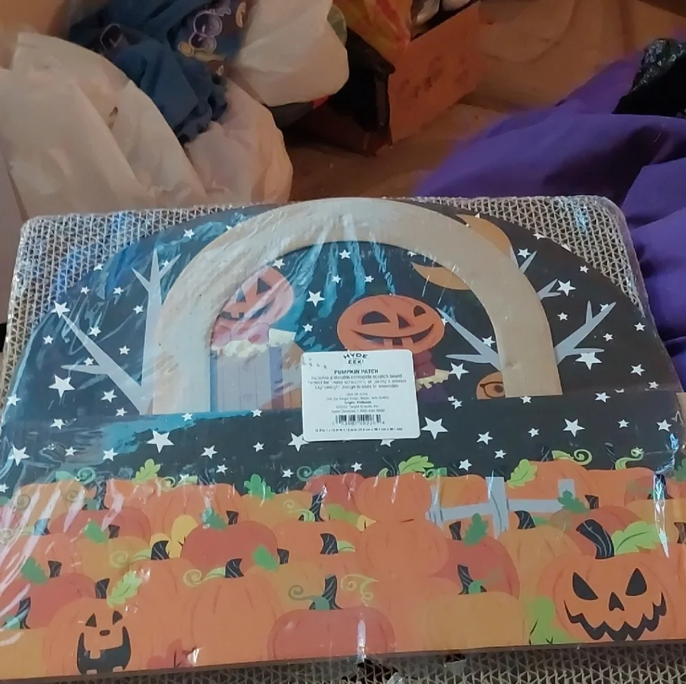 Hyde and Eek Pumpkin Patch Scratch Board